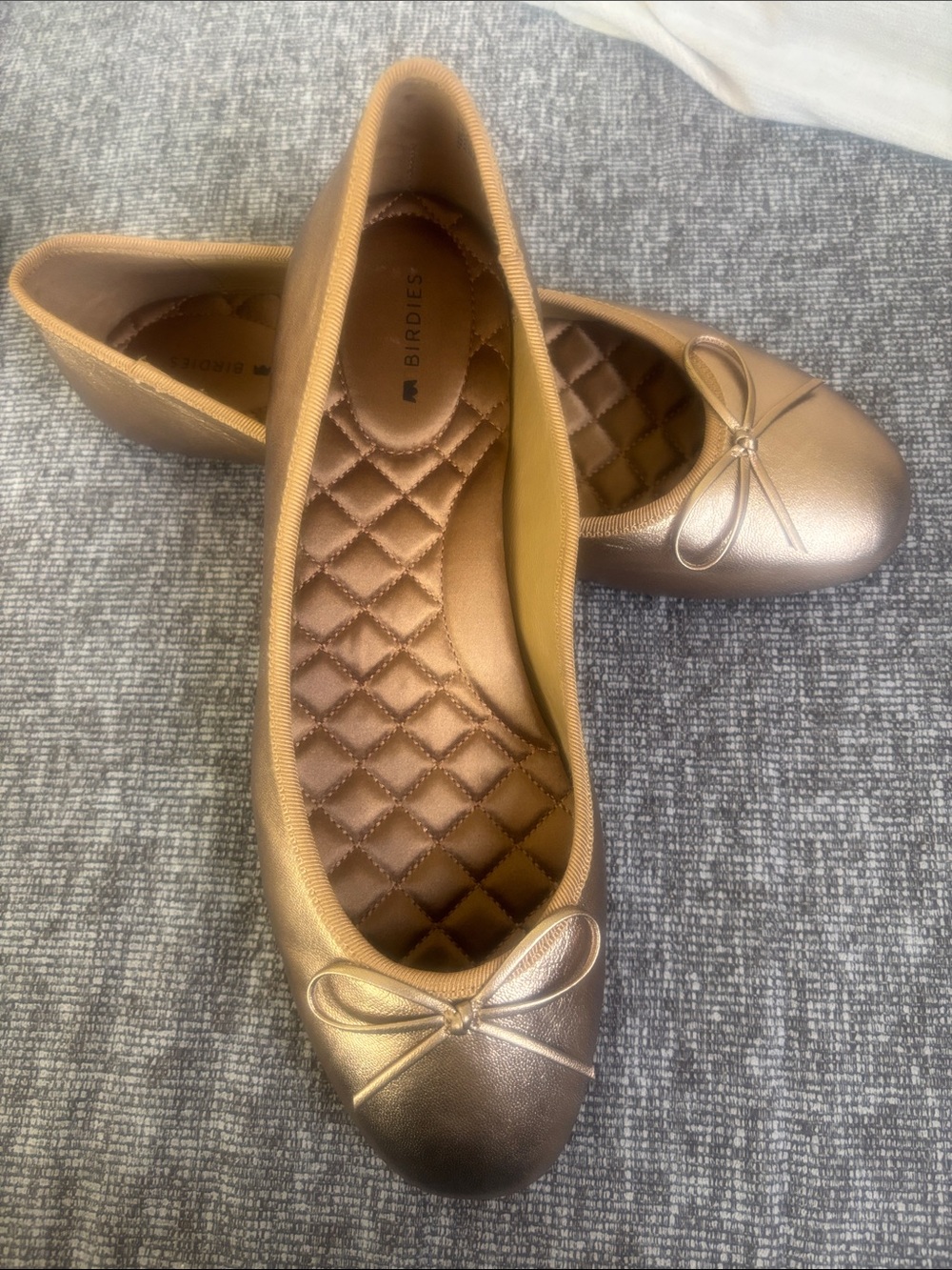 Birdies Hummingbird Mary Jane Gold Flat Size 8